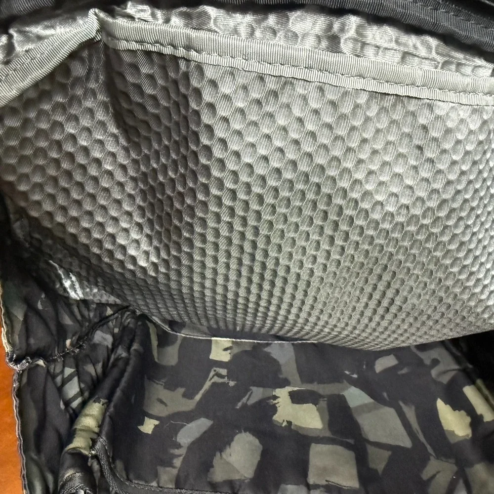 TUMI ALPHA‎ BRAVO cannon Backpack Black Grey